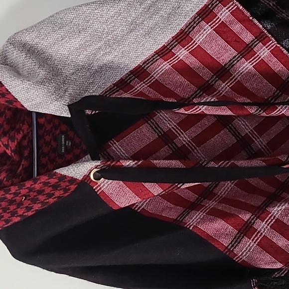 Coco + Carmen Poncho Wrap Shawl - Picture 5 of 6